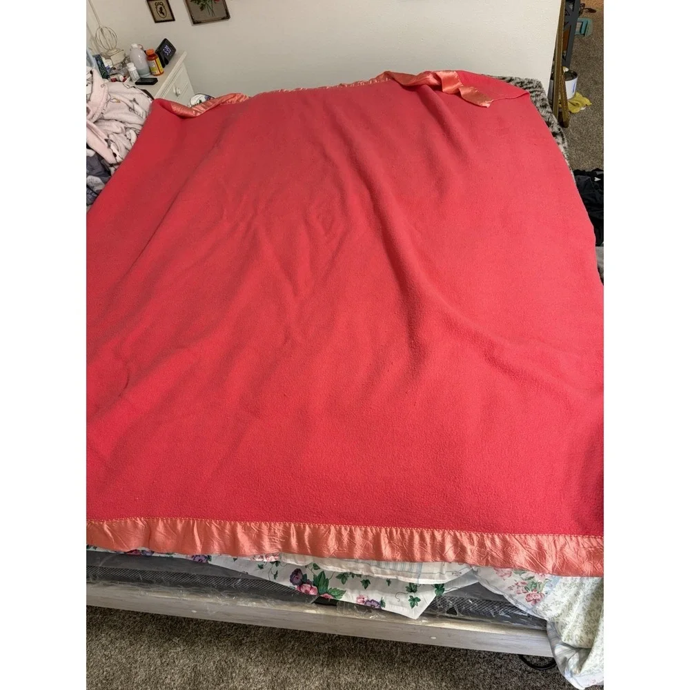 Vintage Fuchsia Pink Wool ? Blanket Twin 73x78